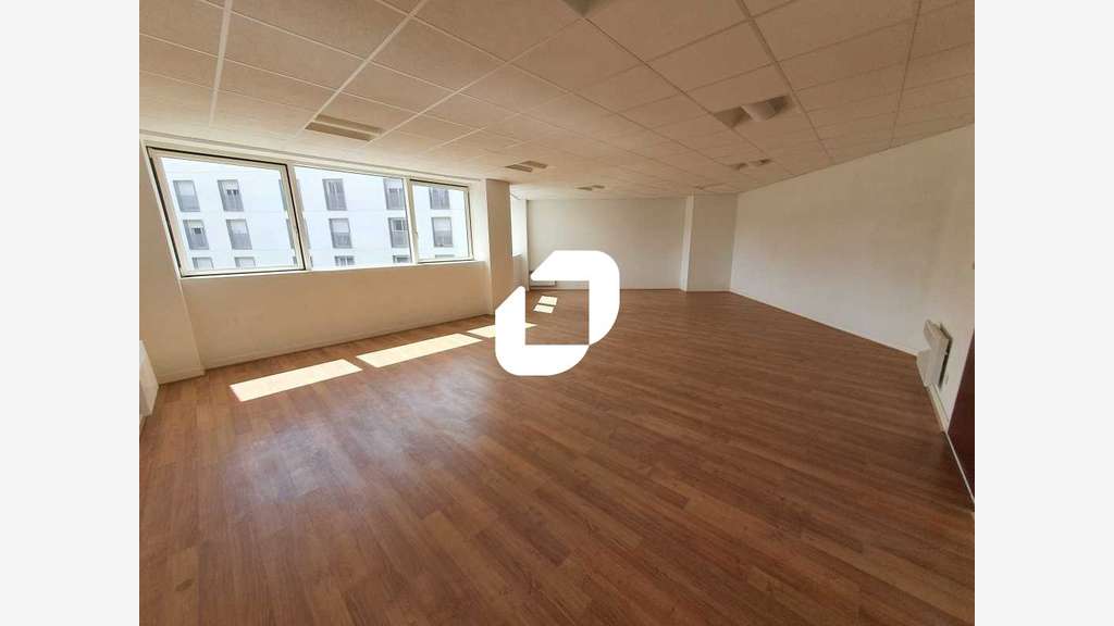 Vente Bureaux 366m² Torcy