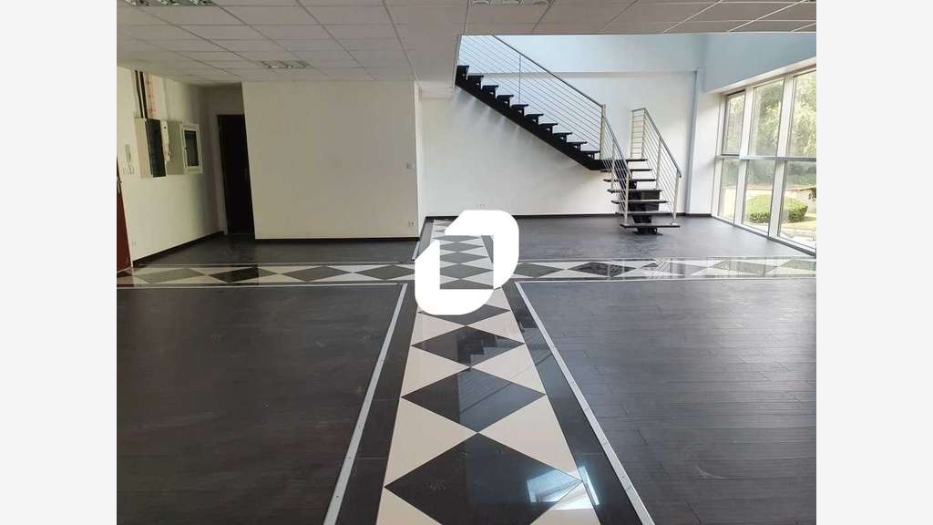 Vente Bureaux 366m² Torcy
