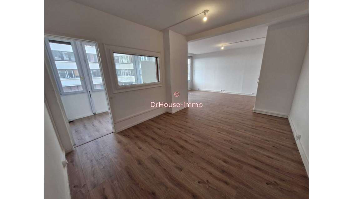 Bureaux de 75m² divisibles à vendre à Toulon