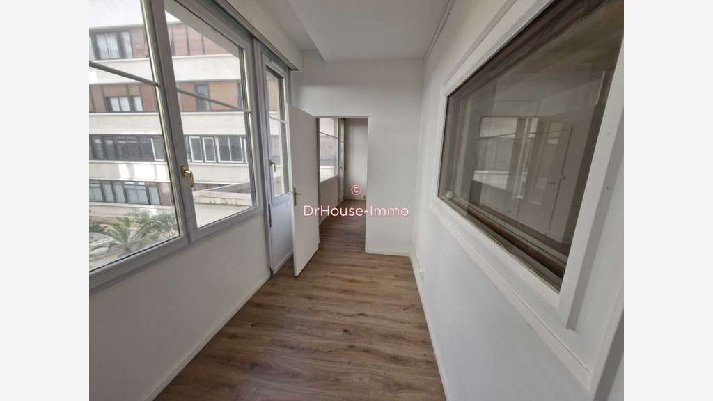 Bureaux de 75m² divisibles à vendre à Toulon
