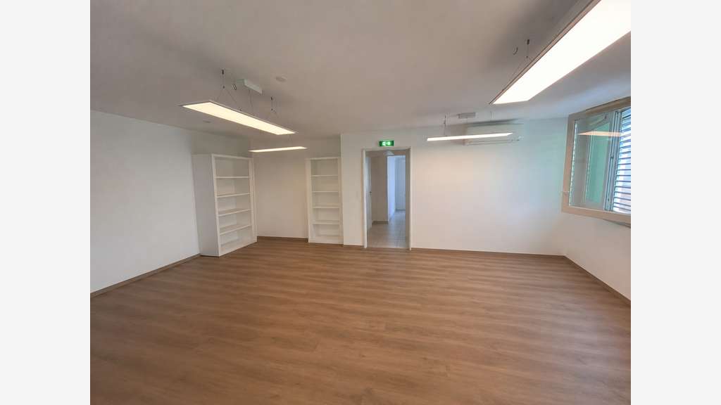 Vente bureaux récents 64m² avec terrasse à Toulon