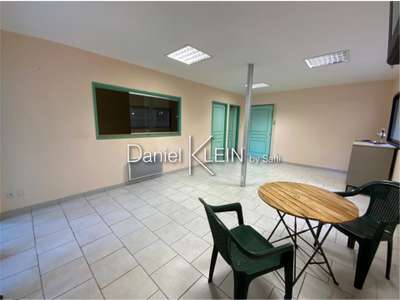 Bureaux 68m² climatisés R+1 ascenseur Tourrettes