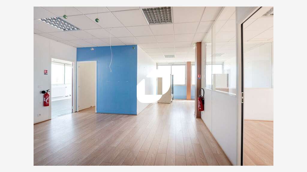 Vente Bureaux 502m² Trappes