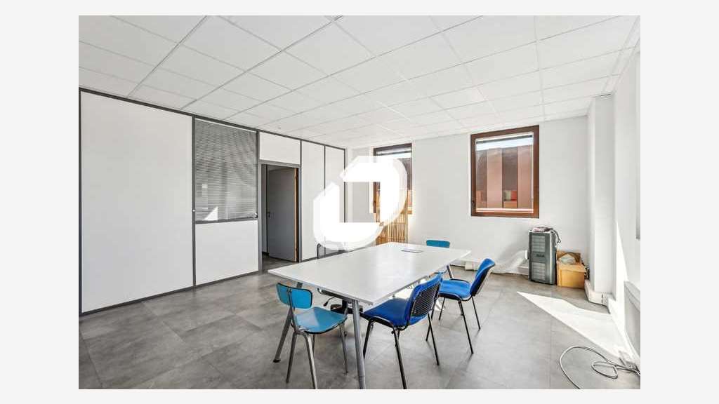 Vente Bureaux 776m² Tremblay en france