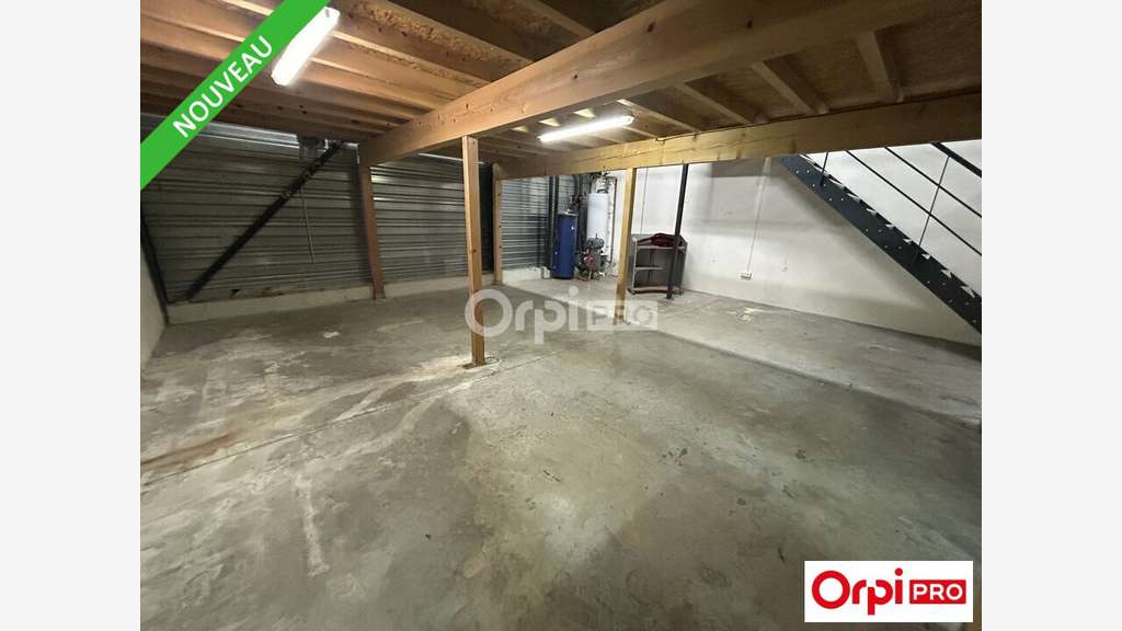 Bureaux 400m² et parking privé à vendre à Valence