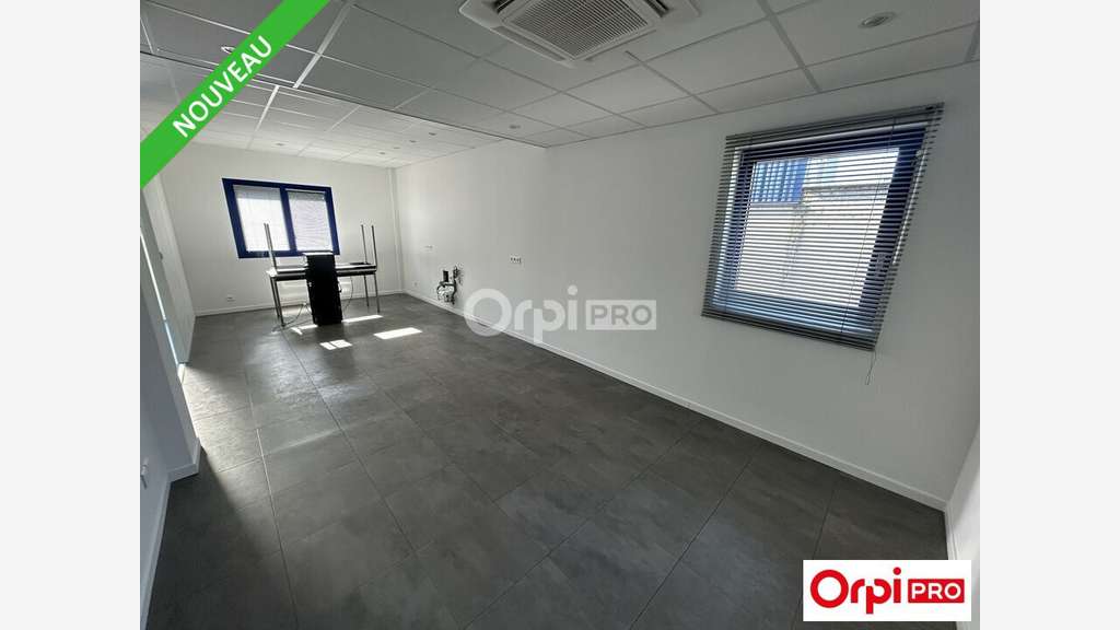 Bureaux 400m² et parking privé à vendre à Valence