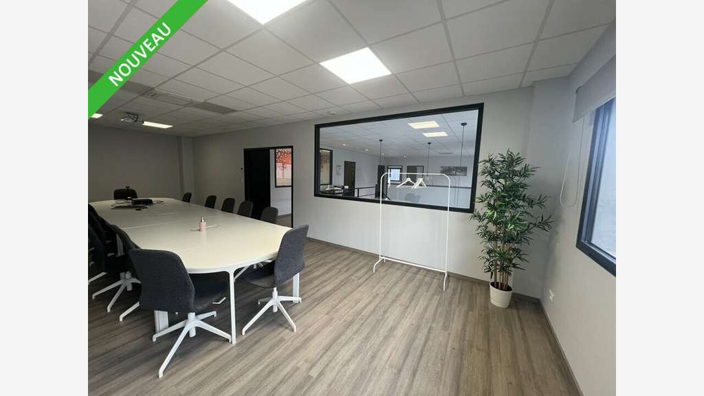 Bureaux neufs 345m² à vendre à Valence Briffaut