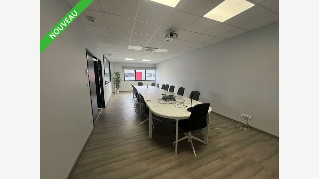 Bureaux neufs 345m² à vendre à Valence Briffaut