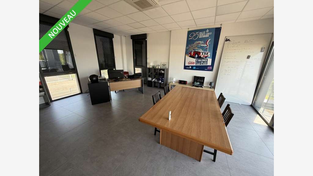 Vente bâtiment d'activité récent 439m² Valence Est