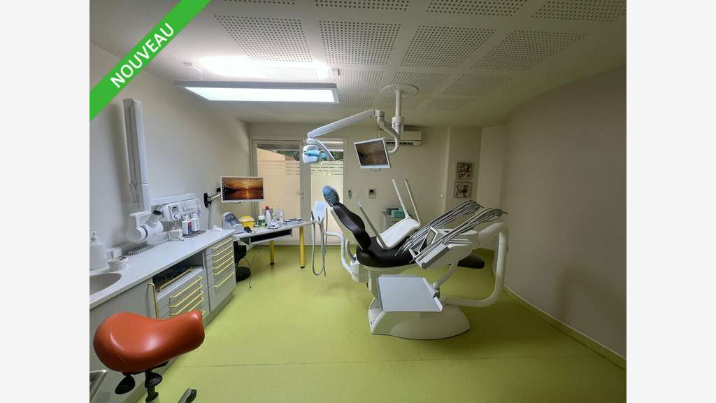 Bureaux de 65m² à vendre en RDC à Valence centre
