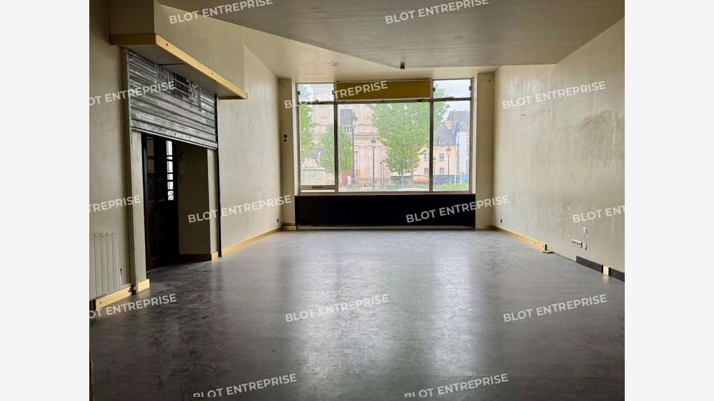 À VENDRE - BUREAUX - VANNES - 120 m²