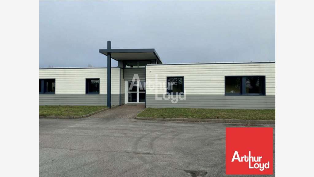 Bureaux rénovés 228m² à vendre à Vendrennes