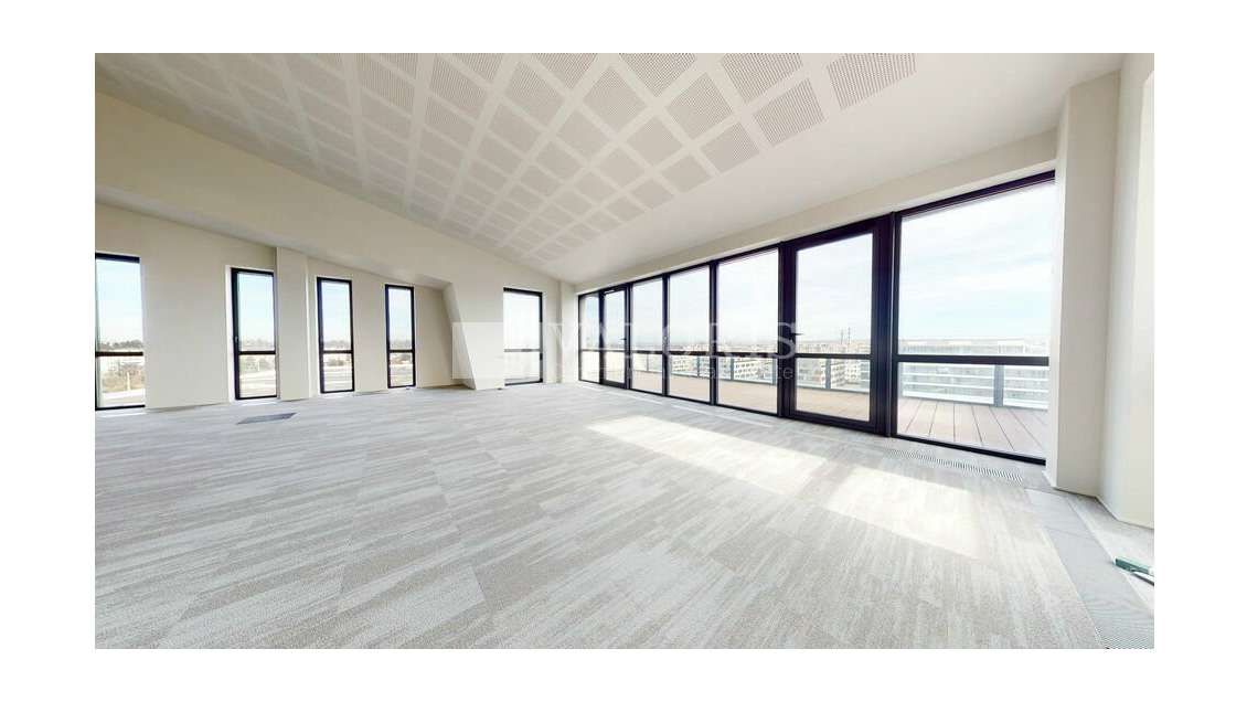 VENISSIEUX - BUREAUX à vendre