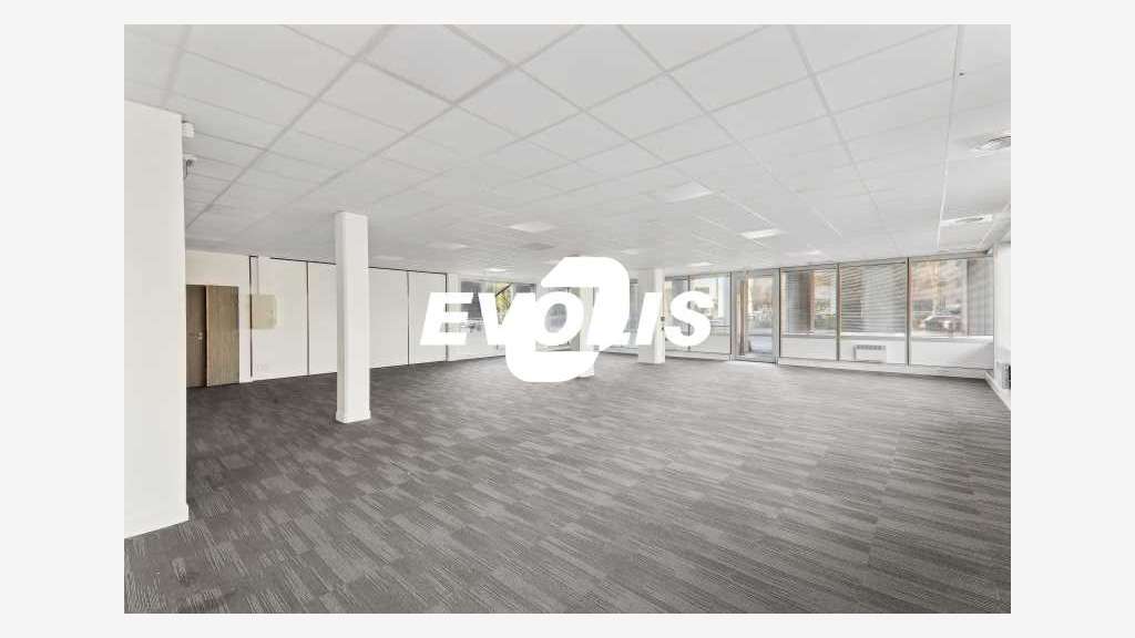 Vente Bureaux 1052m² Villepinte