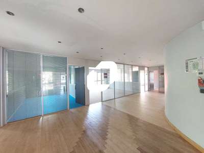Vente Bureaux 314m² Voisins le bretonneux
