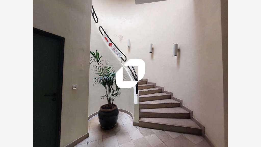 Vente Bureaux 314m² Voisins le bretonneux