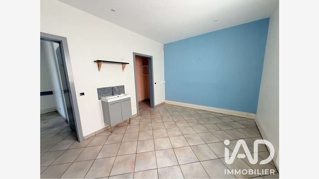 Vente cabinet médical avec studio à verny