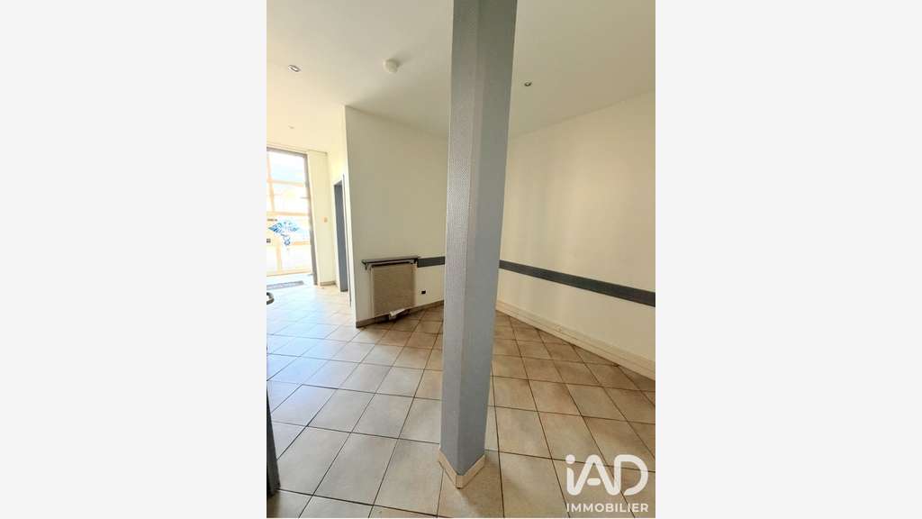 Vente cabinet médical avec studio à verny