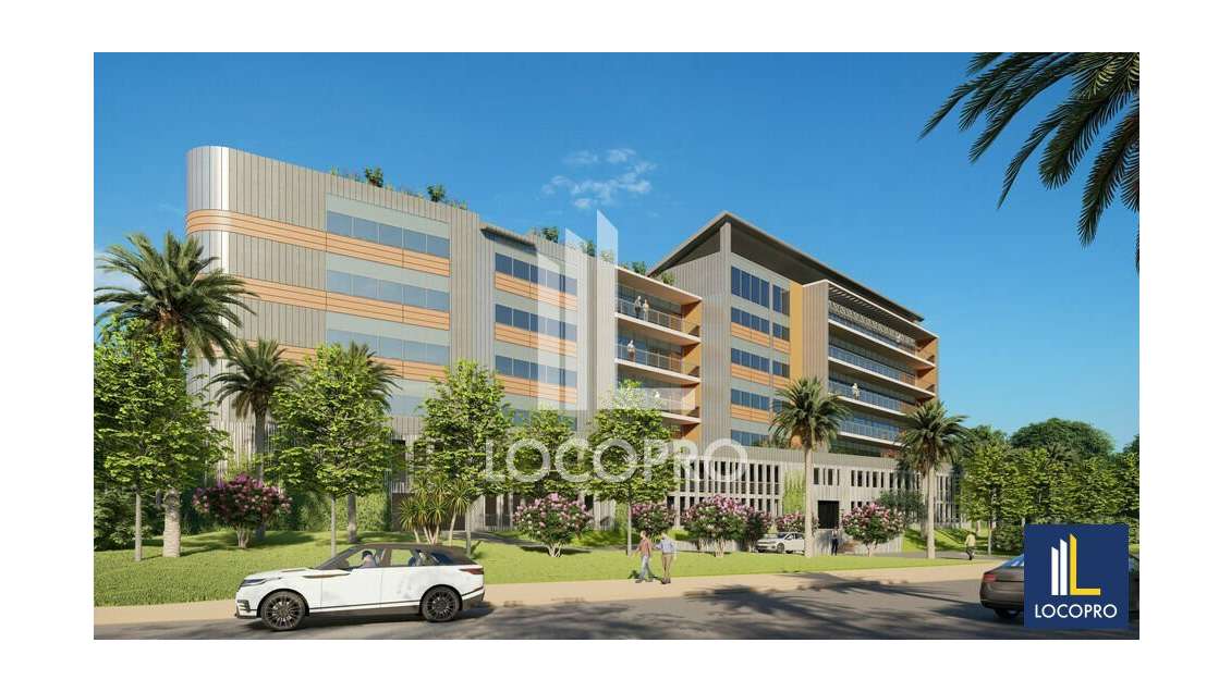 Bureaux de 3912m² + parkings à vendre à Carros