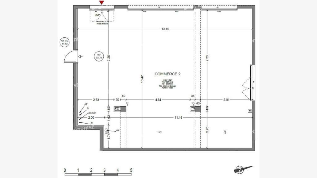 A vendre cellule 130m² belle vitrine à Bédée