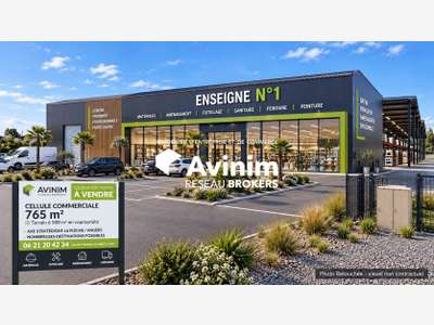 Cellule commerciale 765m² sur un parc de 3900m²