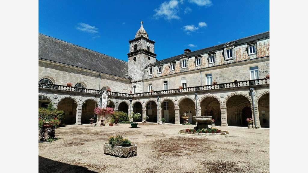 Ancienne abbaye 5380m² à vendre Morbihan