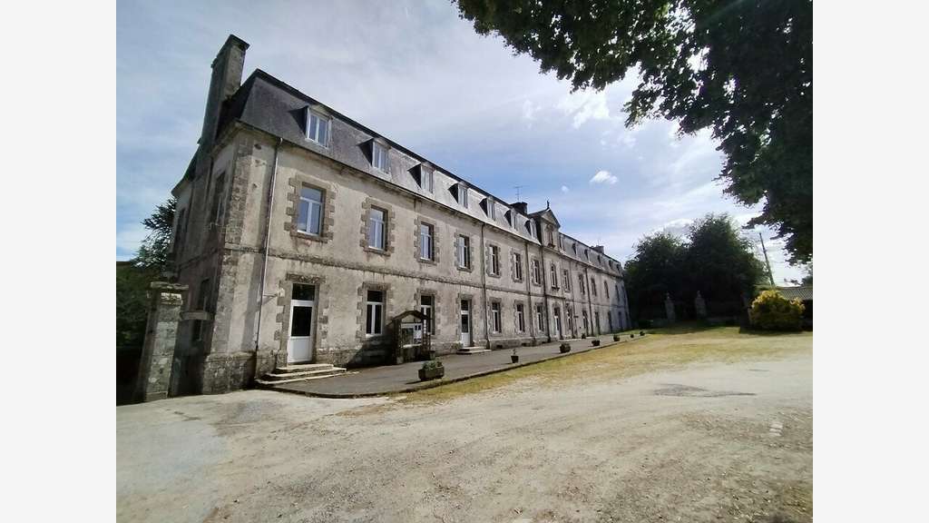 Ancienne abbaye 5380m² à vendre Morbihan