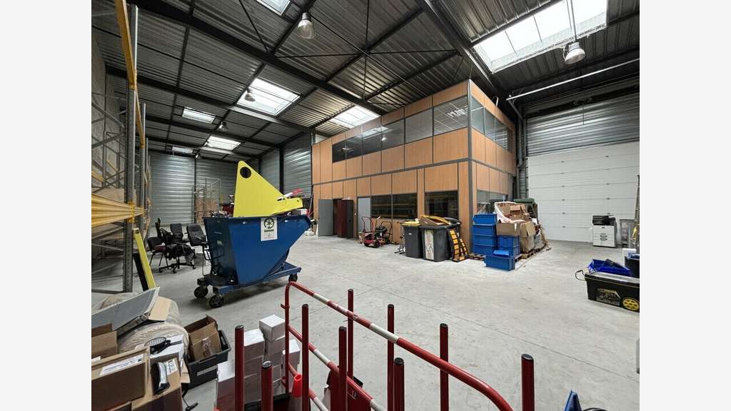 Vente local activité bureaux de 420m² à Chaponost