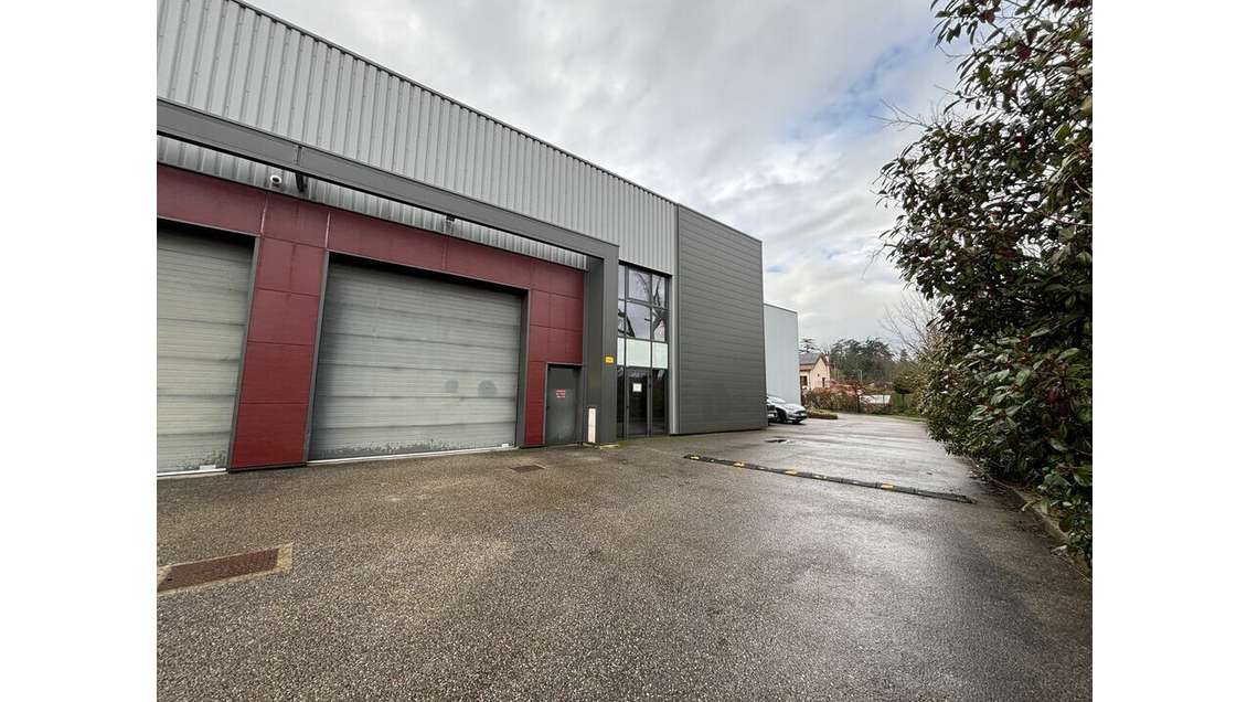 Vente local activité bureaux de 420m² à Chaponost