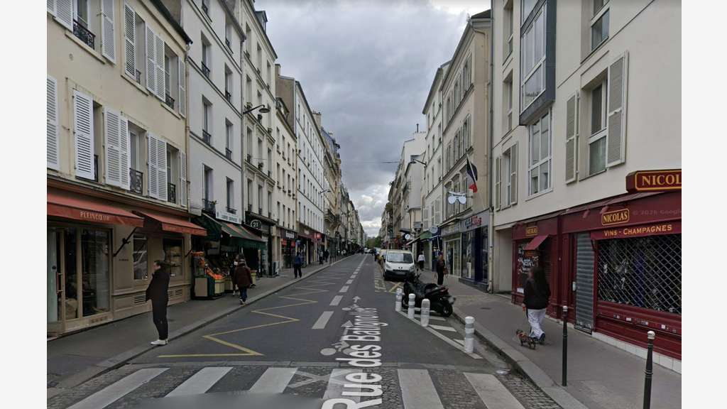 Vente de murs d'angles occupés par belle enseigne