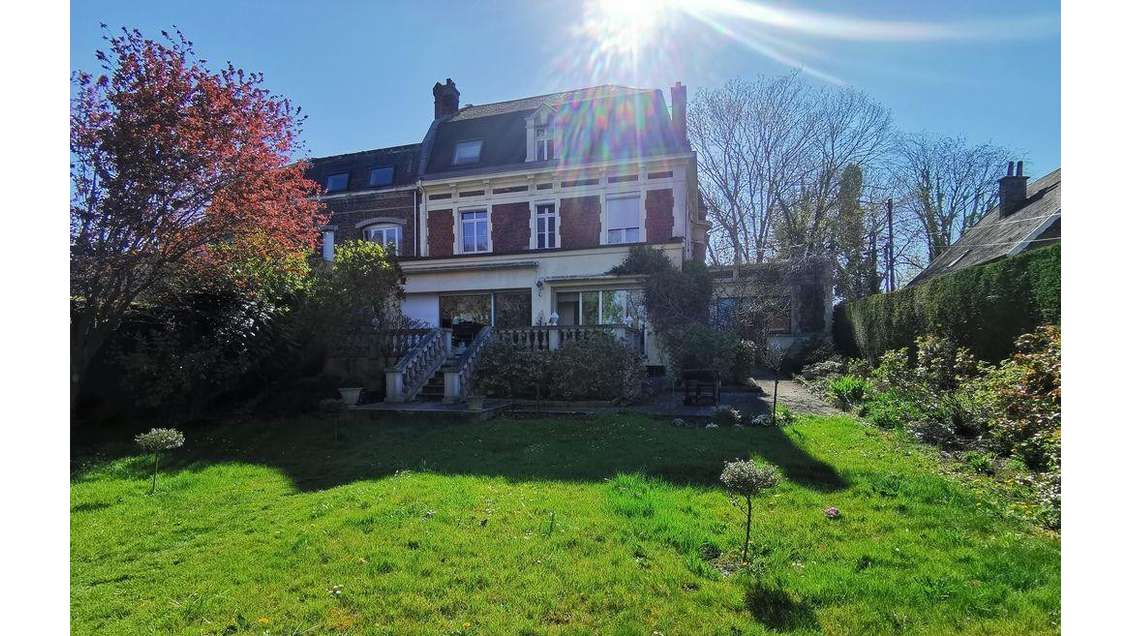 Vente ensemble immobilier bâti sur 4200m2 Béthune
