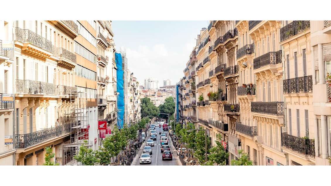 Vente local 365m² à Marseille 13006 Cours Lieutaud