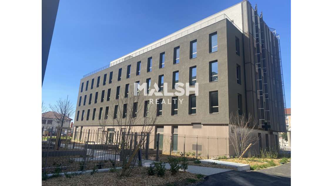 Vend ensemble immo 1809m² en VEFA Decines Charpieu