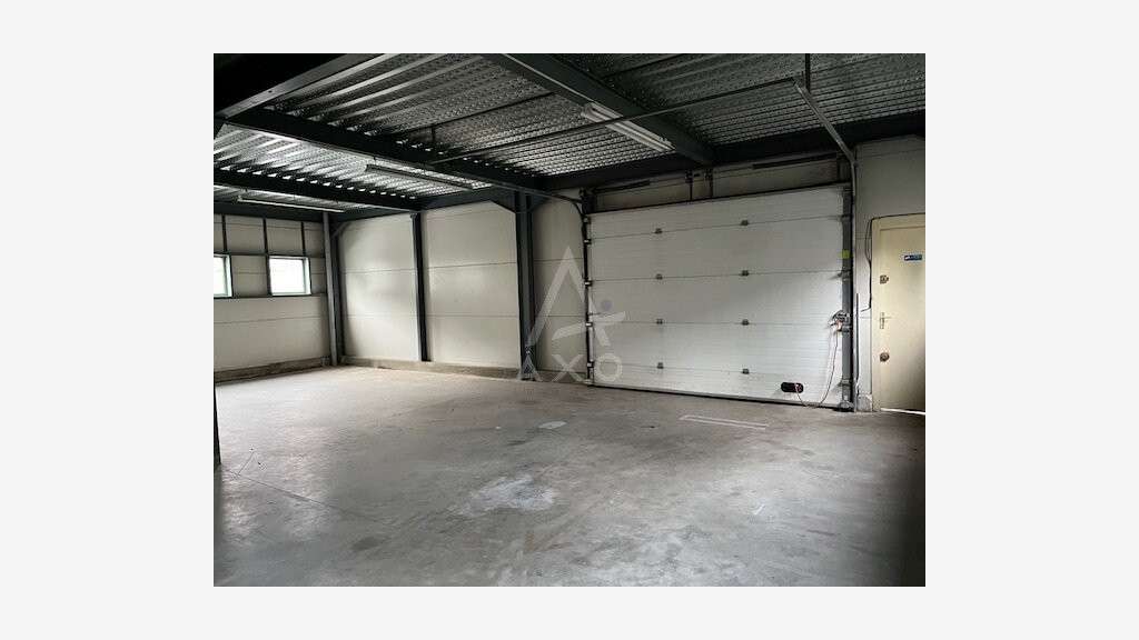 AV atelier production de stock 1257m² à Limoges