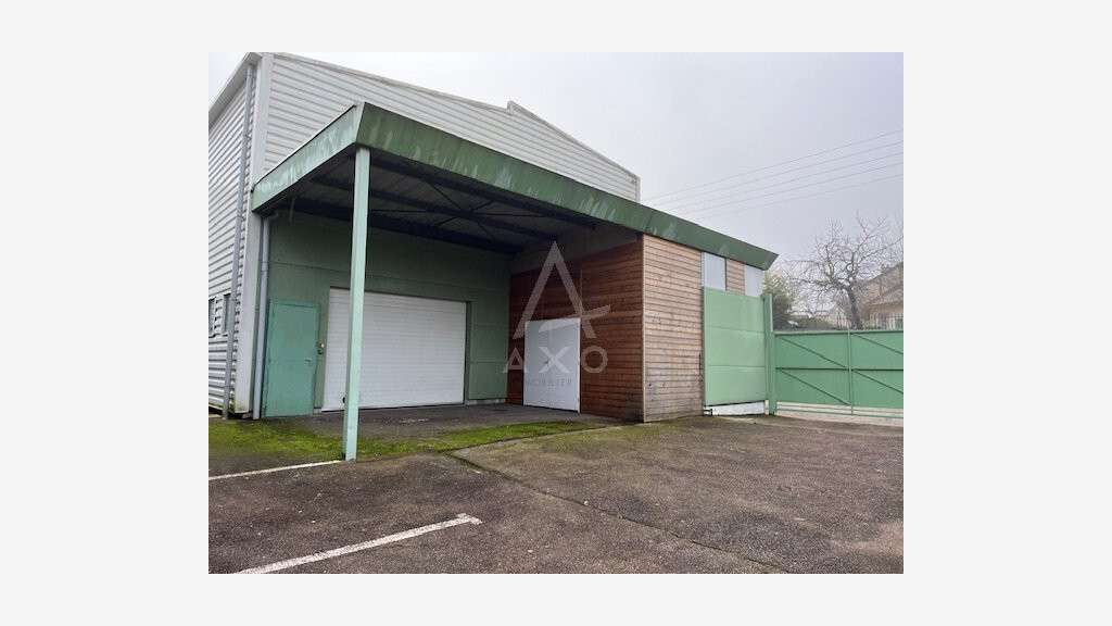 AV atelier production de stock 1257m² à Limoges
