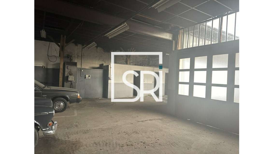 Vente local d'activité 1500m² à Vichy