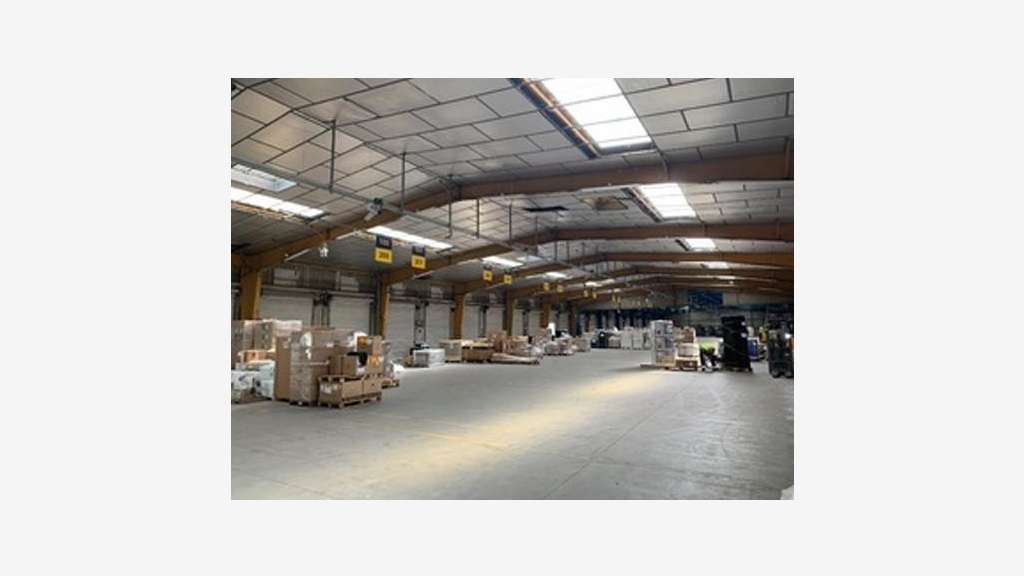 Entrepôt logistique 2521m² zone Avignon Confluence