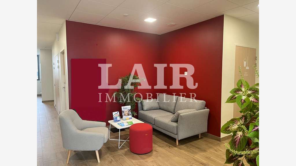 Vente bureaux 442m² à Alençon A11