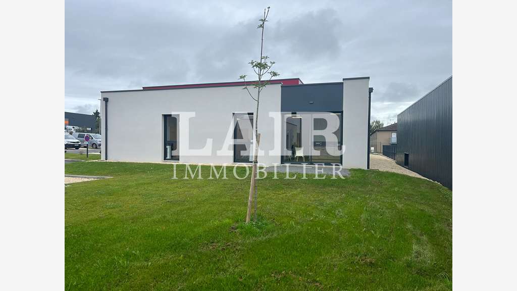 Vente bureaux 442m² à Alençon A11
