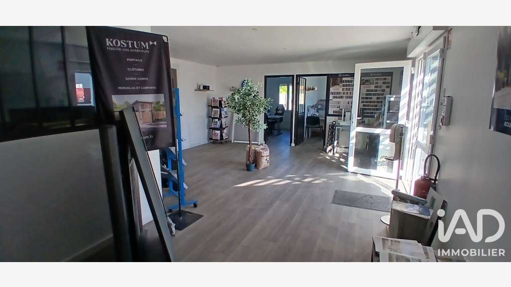 Vente bâtiment artisanal à Bazoges-en-Paillers