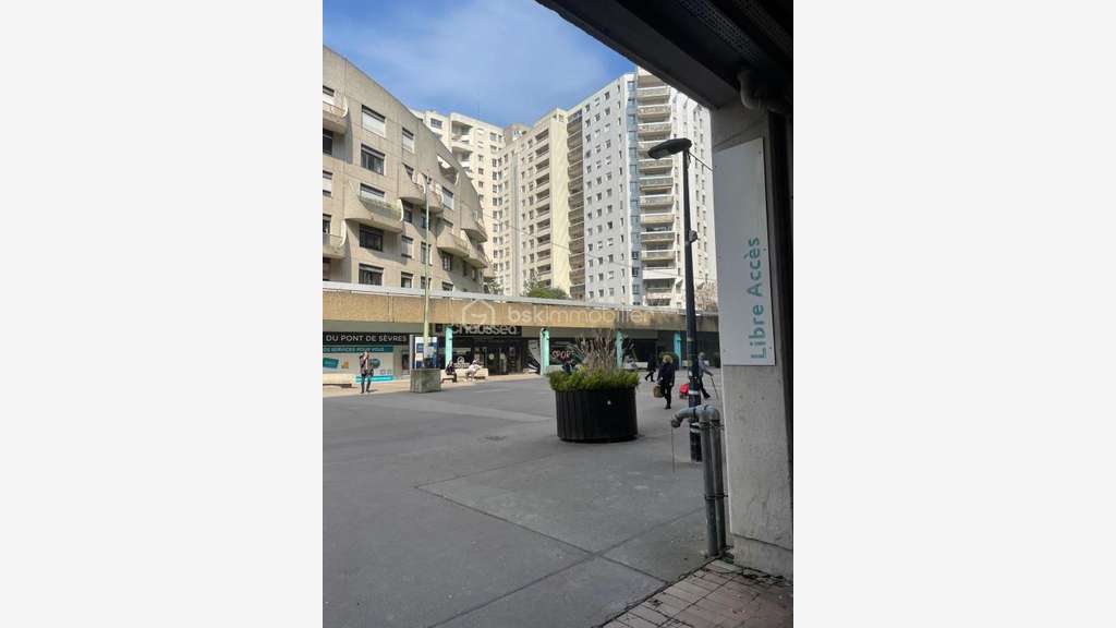 Bail à céder bazar de 145m² à Boulogne Billancourt