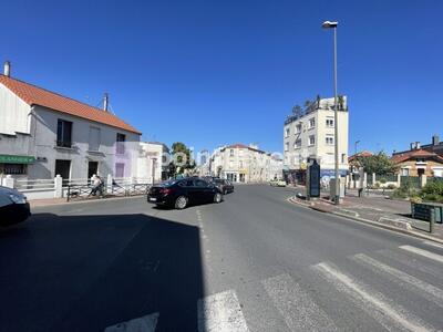 Cession droit au bail Locaux commerciaux - Boutiques à Nanterre