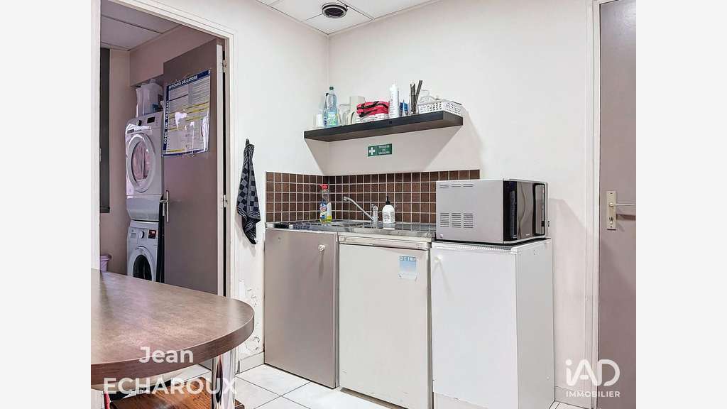 Vente murs commerciaux 160m² à Dourdan centre
