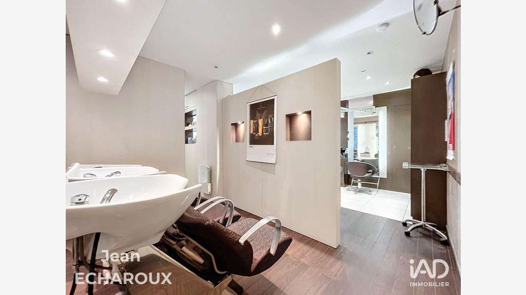 Vente murs commerciaux 160m² à Dourdan centre