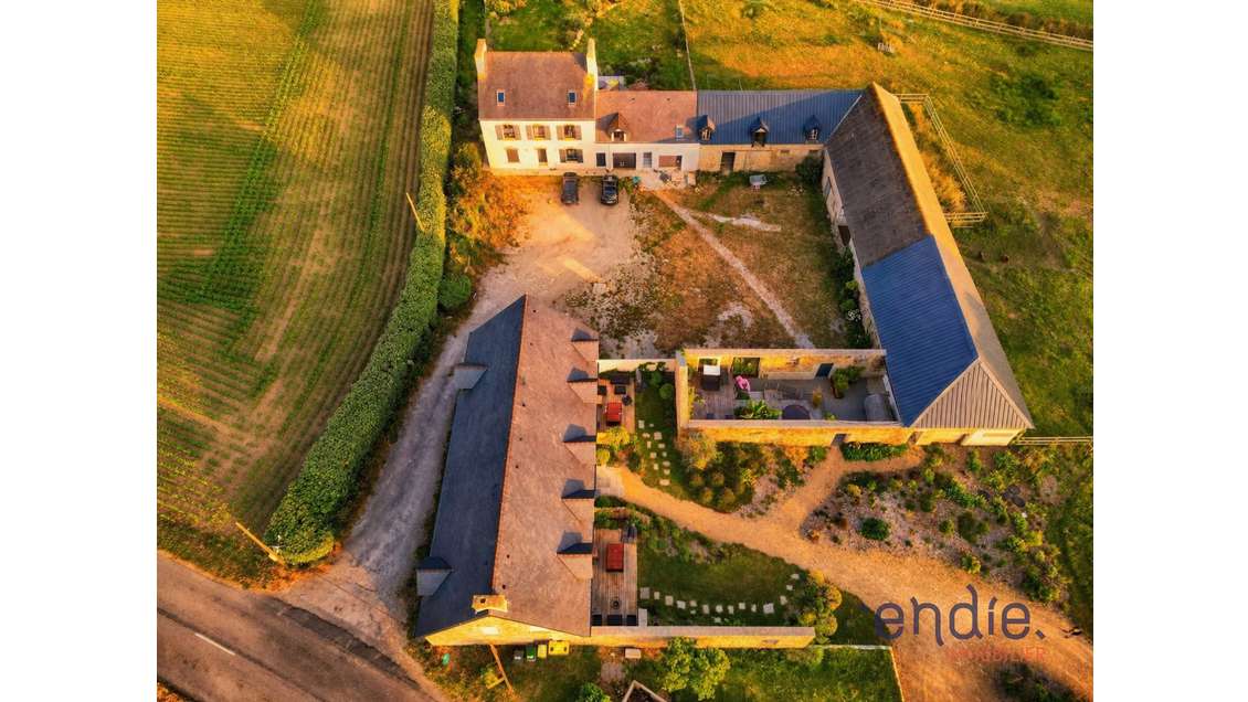 Vente remarquable domaine à Plonevez-Porzay 