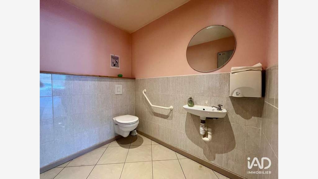 Vente local commercial 75m² à Homécourt