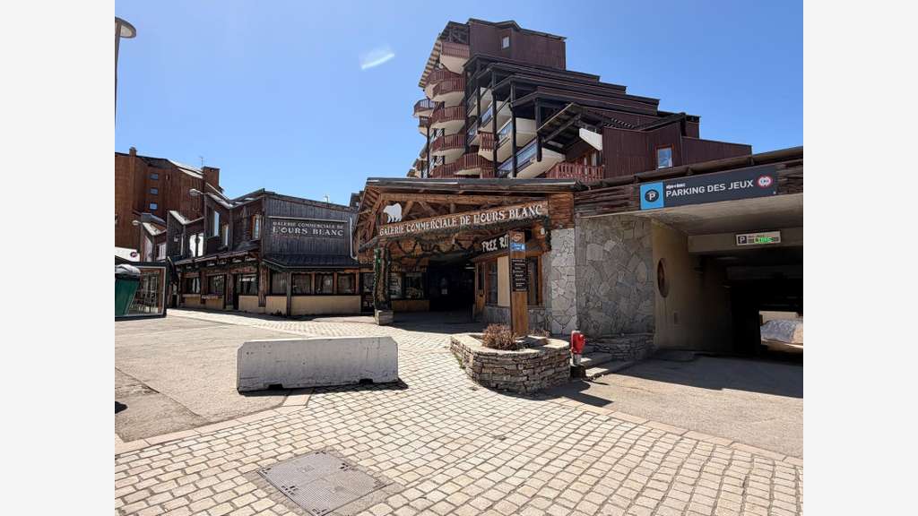 Cession de bail 30m² emplacement premium à Huez