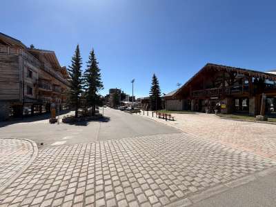 Cession droit au bail Locaux commerciaux - Boutiques à Huez