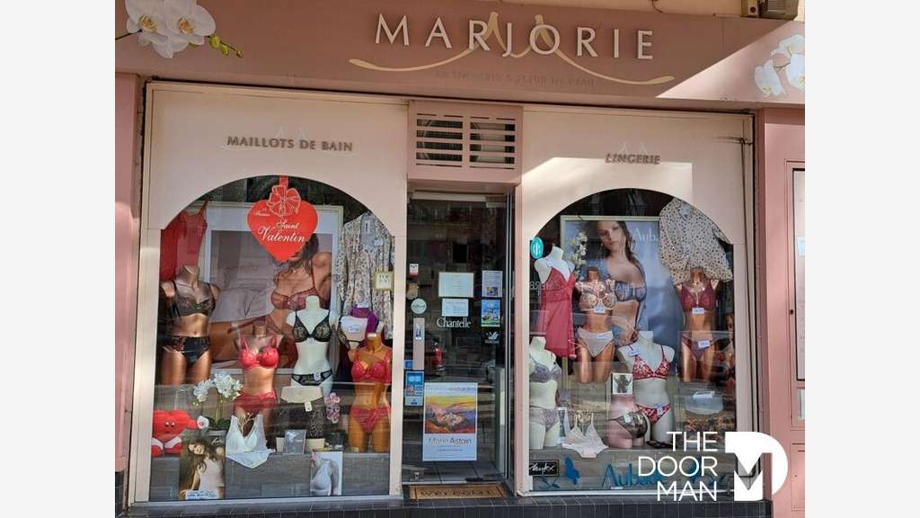 AV boutique 30m² empl N°1 Hyères les Palmiers