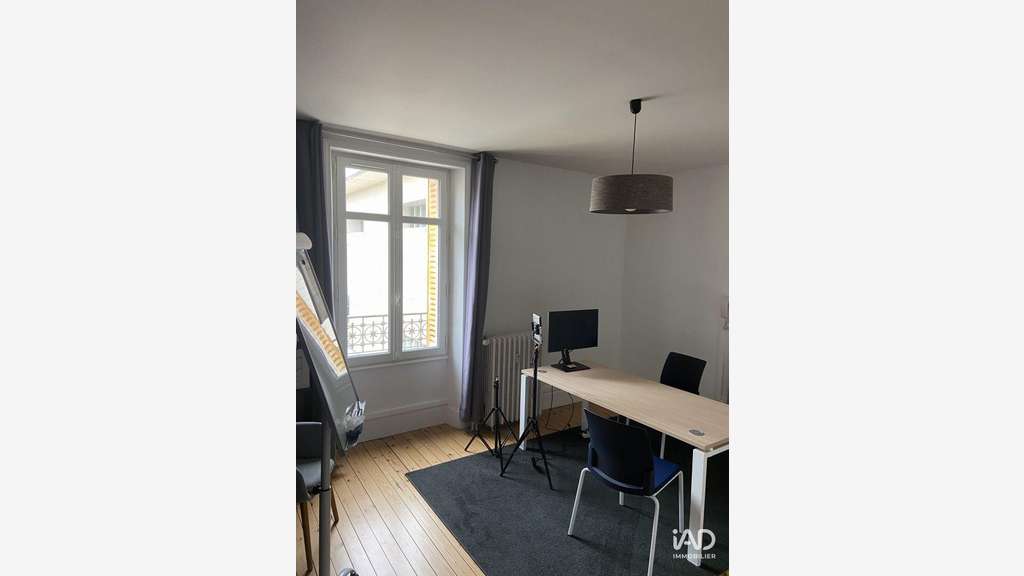 Vente bureaux 27m² R+1 à La Roche-sur-Yon